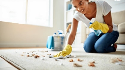 Comment nettoyer un tapis sans aspirateur