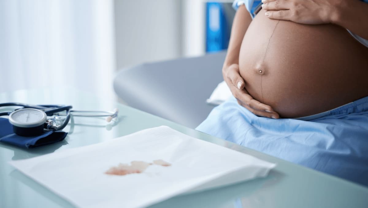 Fertilité et grossesse – 29 juin 2023Saignement pendant la grossesse : est-ce grave ?Nos gynécologues vous présentent les principales causes de saignements pendant la grossesse et vous expliquent comment réagir lorsqu'ils se produisent.En savoir plus