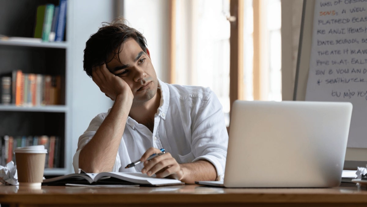 Médecine Générale – 15 mars 2023Manque de sommeil : quels effets à long terme ?Nos médecins généralistes vous disent tout sur le manque de sommeil, ses conséquences sur votre corps et vous apportent des solutions pour y remédier.En savoir plus