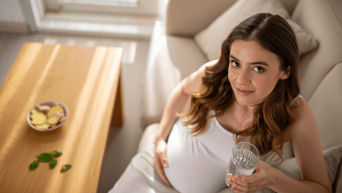 Fertilité et grossesse – 18 déc. 2022Nausées pendant la grossesseLes nausées font partie des maux de grossesse les plus courants pendant la grossesse. Les médecins sur Livi vous conseillent afin d'en réduire les effets.En savoir plus