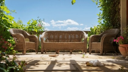 Comment raviver un salon de jardin en résine tressée