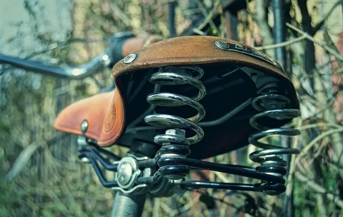 R&eacute;glage de la hauteur de la selle d'un v&eacute;lo pour une position correcte